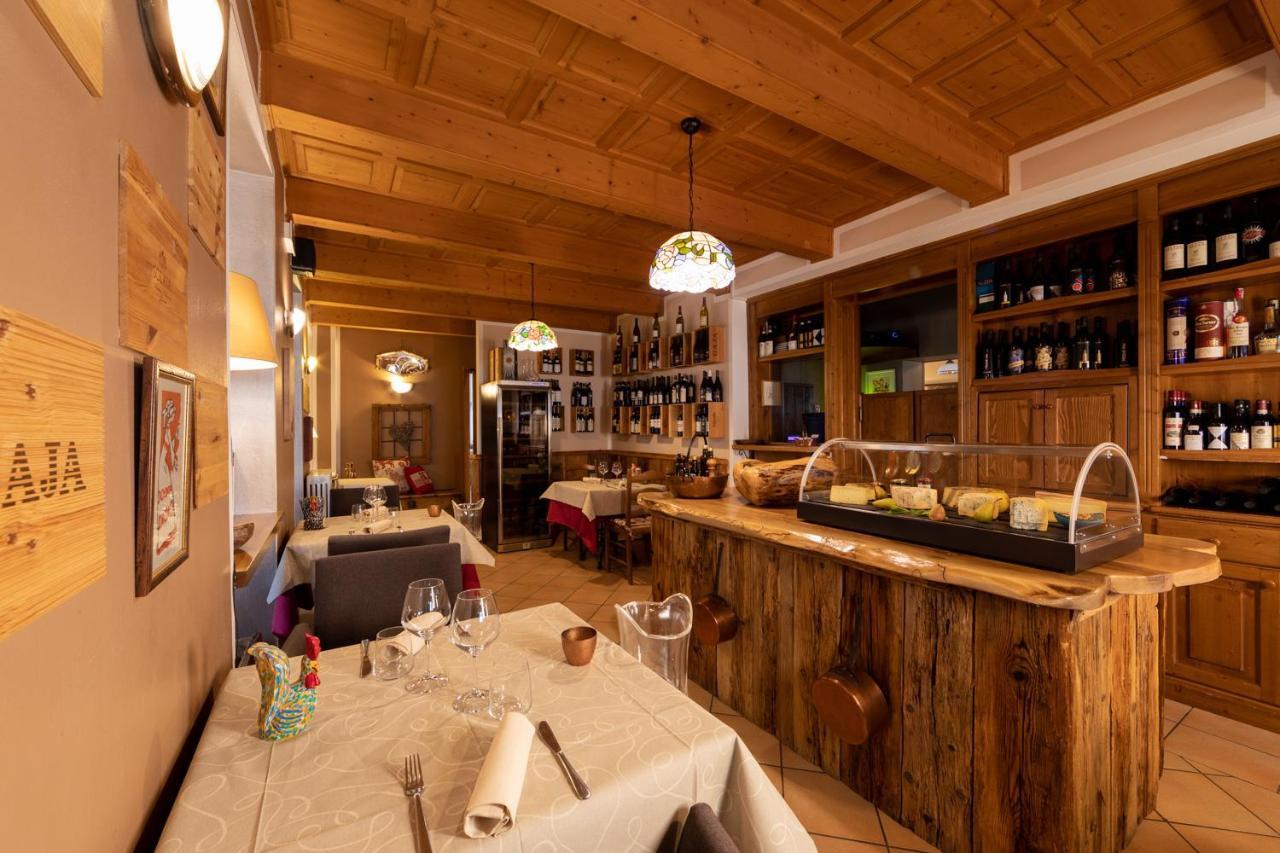 Mont Velan Chambres & Restaurant Saint-Oyen Eksteriør billede