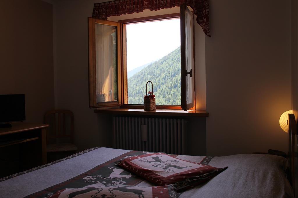 Mont Velan Chambres & Restaurant Saint-Oyen Eksteriør billede