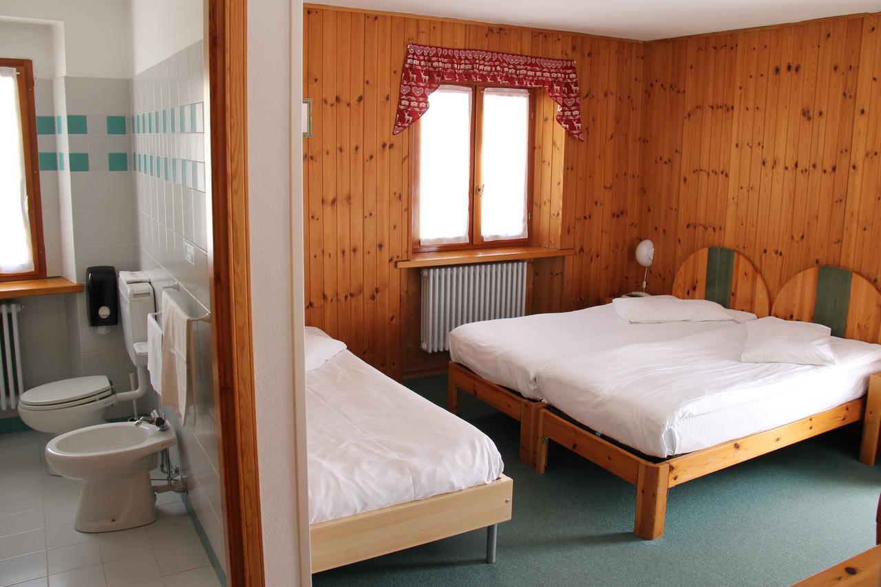 Mont Velan Chambres & Restaurant Saint-Oyen Eksteriør billede