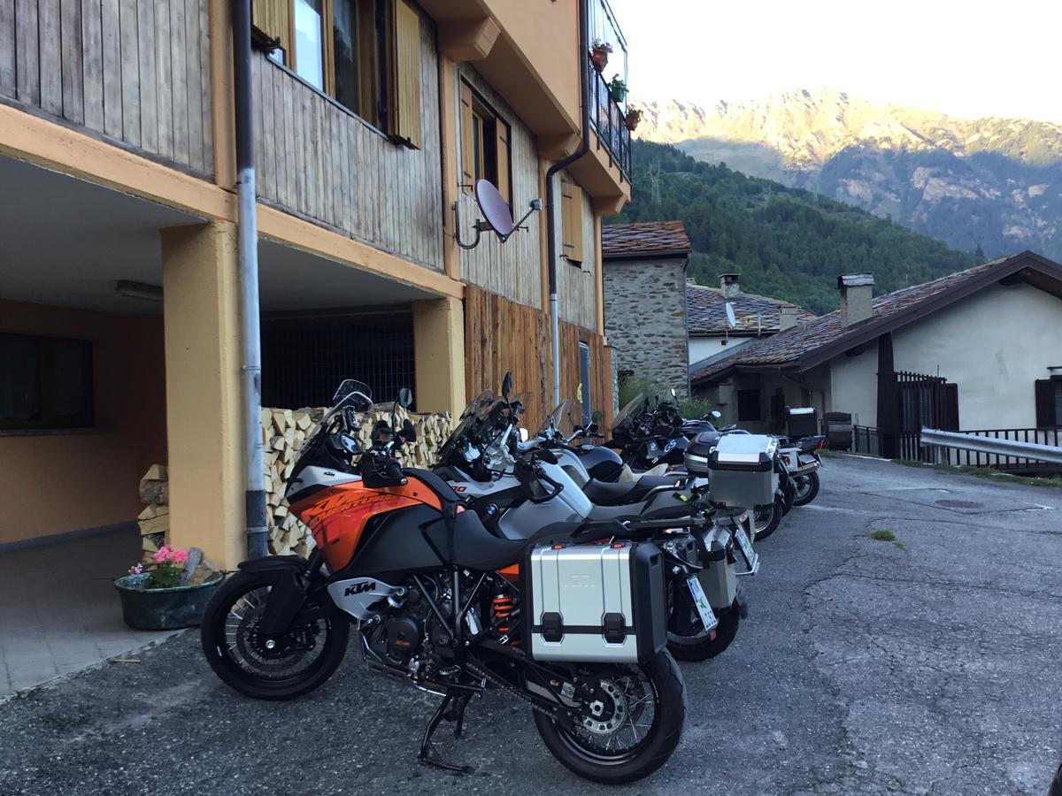 Mont Velan Chambres & Restaurant Saint-Oyen Eksteriør billede