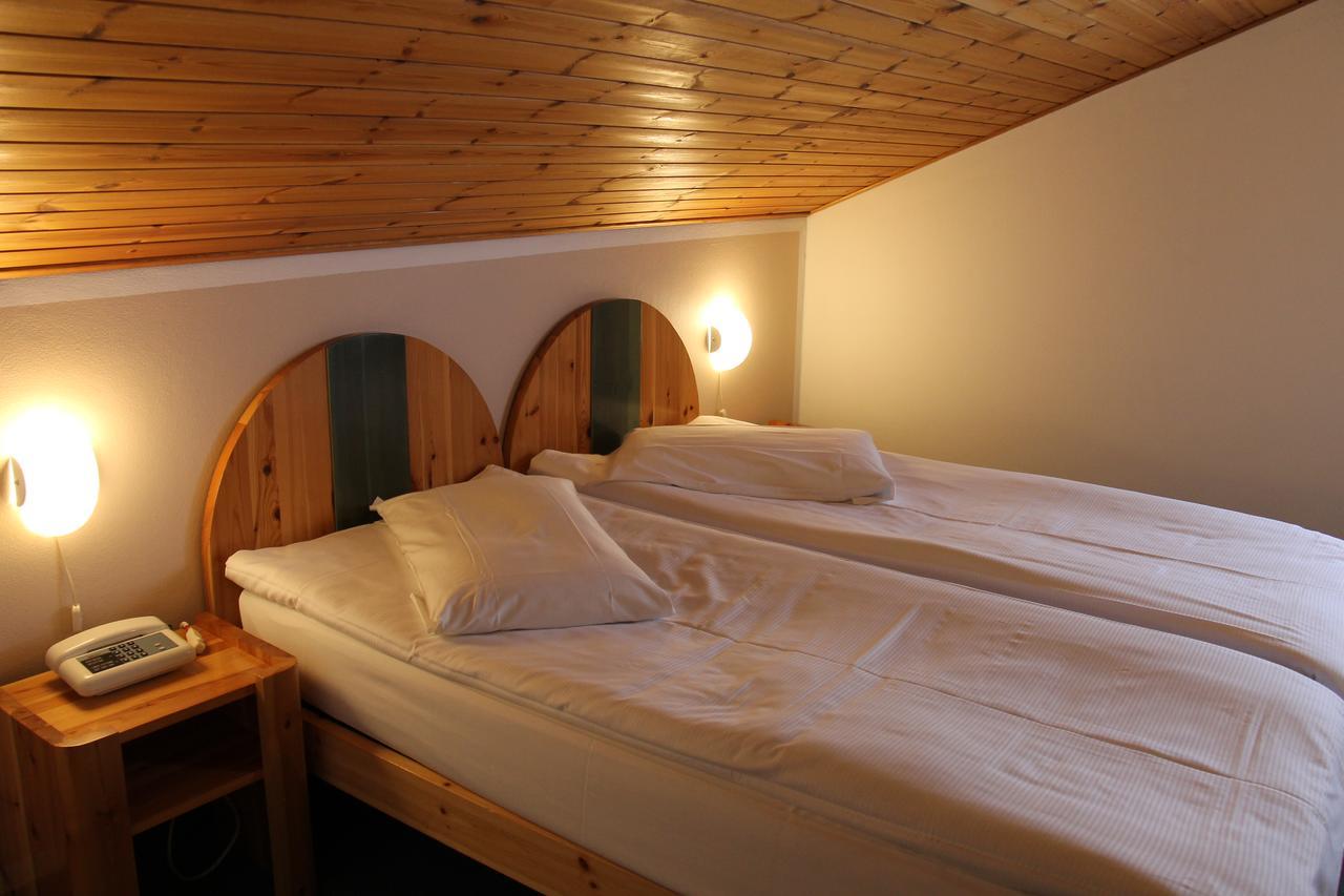 Mont Velan Chambres & Restaurant Saint-Oyen Eksteriør billede